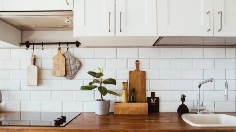 Cocinas: 5 ideas para ganar almacenaje